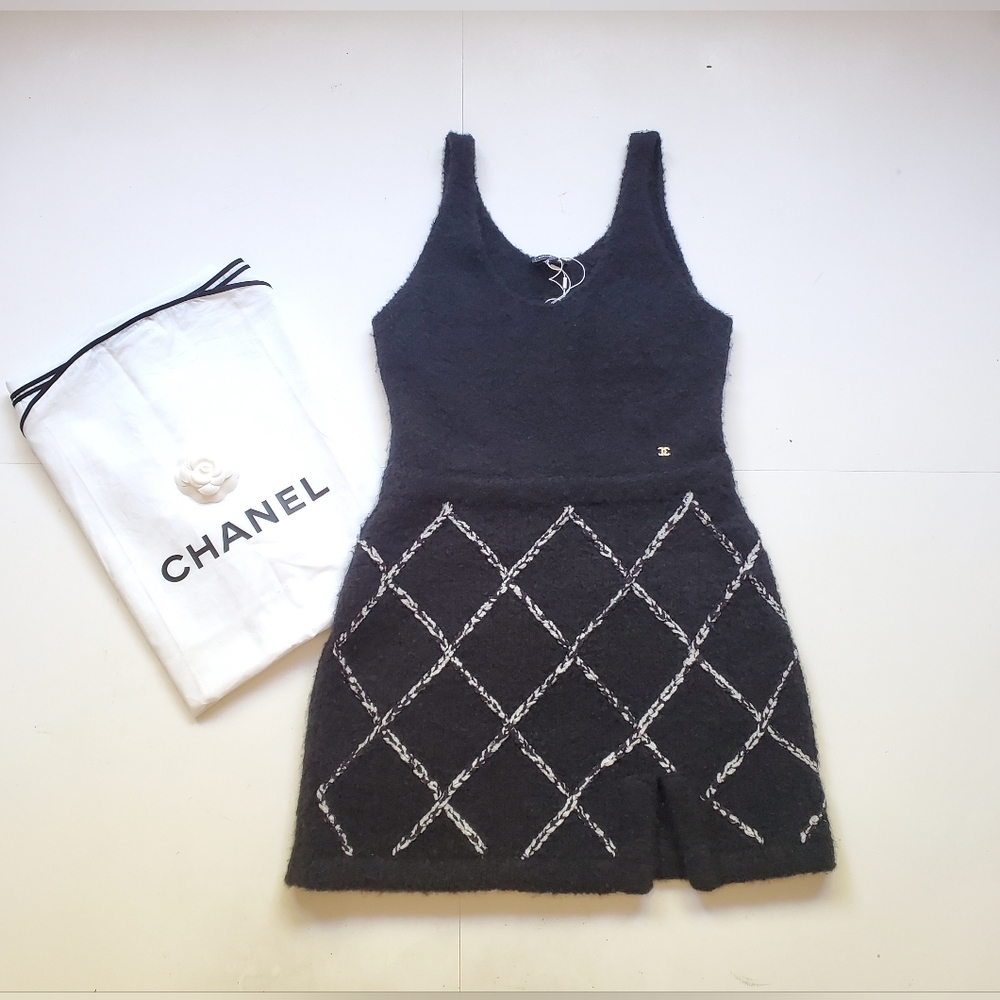 (Sale)Chanel Limited Edition CoCo Neige Cashmere Dress Brand new